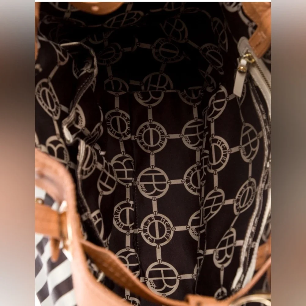 Henri Bendel Centennial Signature Stripe Bucket Crossbody w/ dustbag